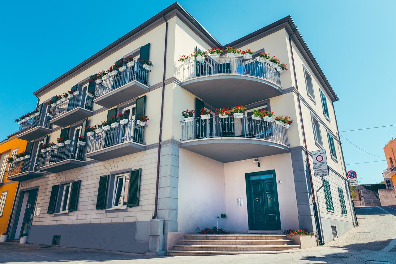 Aparthotel Le Residenze Del Centro Olbia Exterior foto