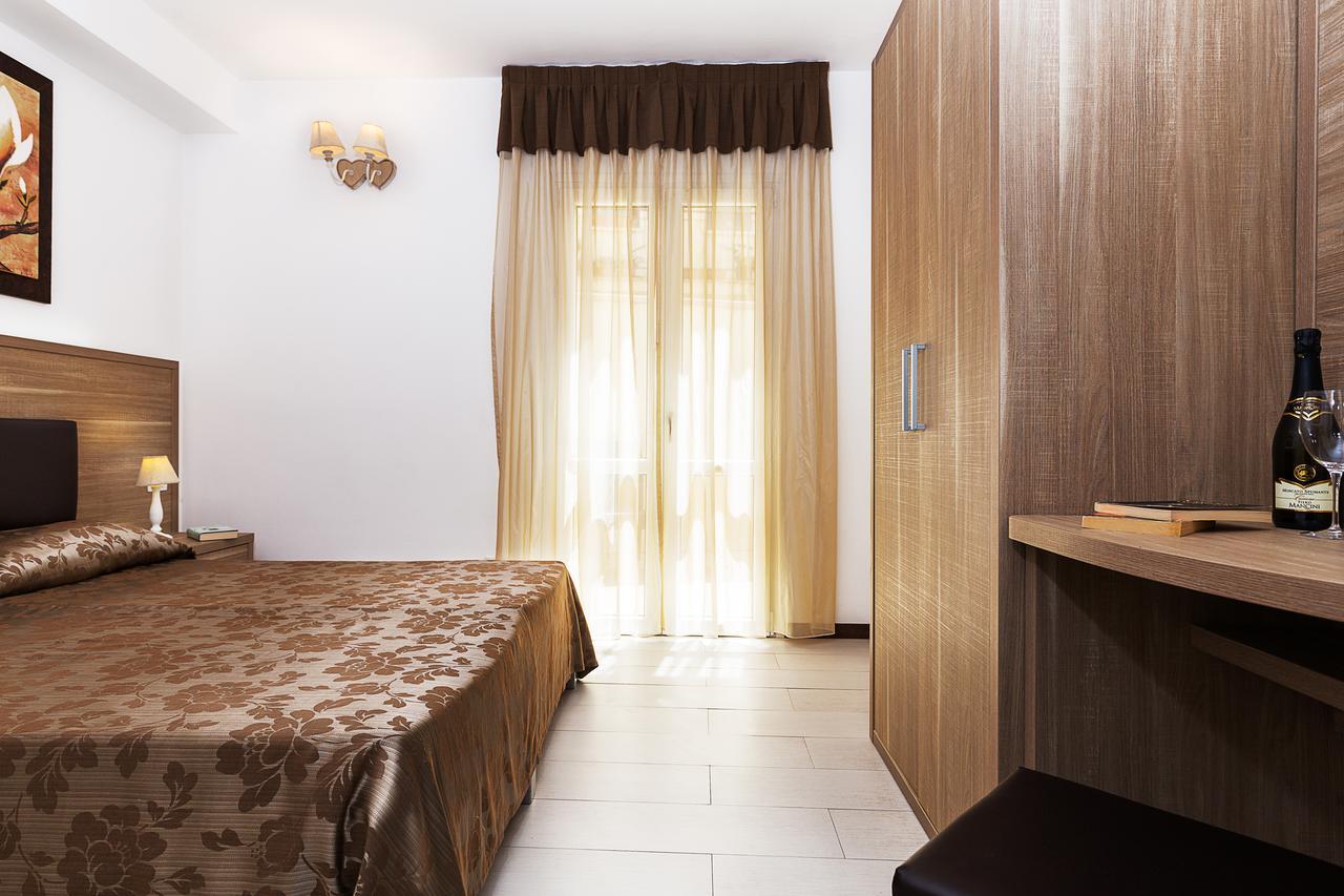 Aparthotel Le Residenze Del Centro Olbia Exterior foto