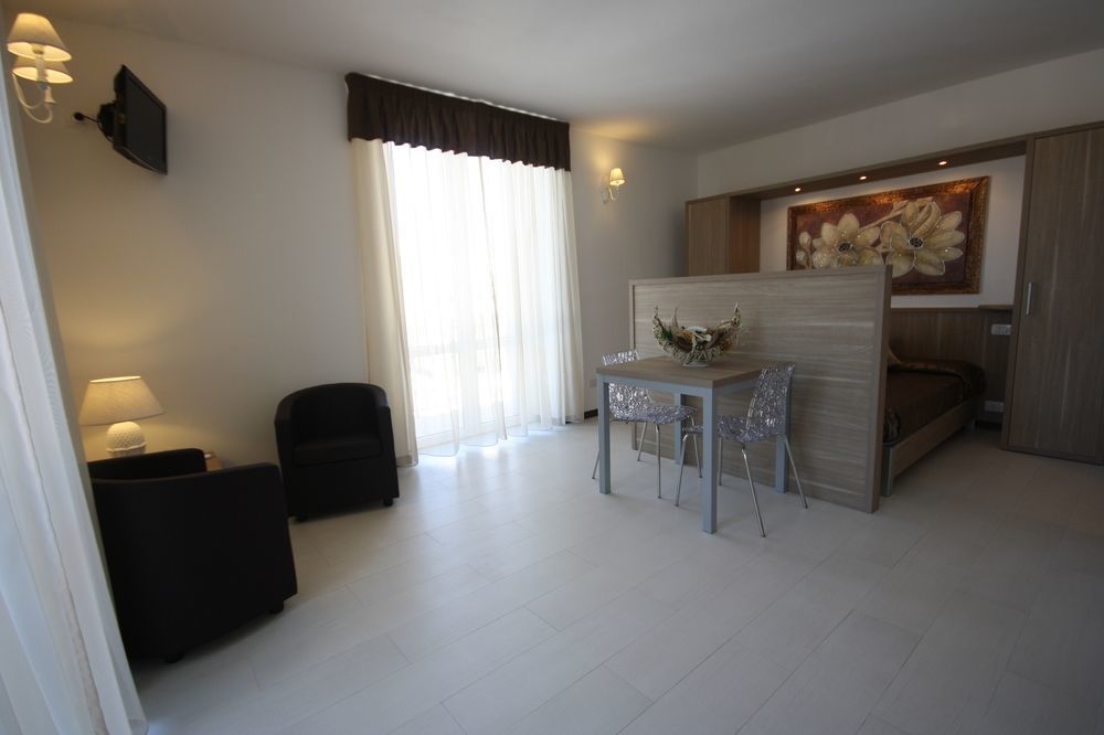 Aparthotel Le Residenze Del Centro Olbia Exterior foto